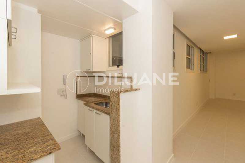 Apartamento à venda com 1 quarto, 44m² - Foto 21