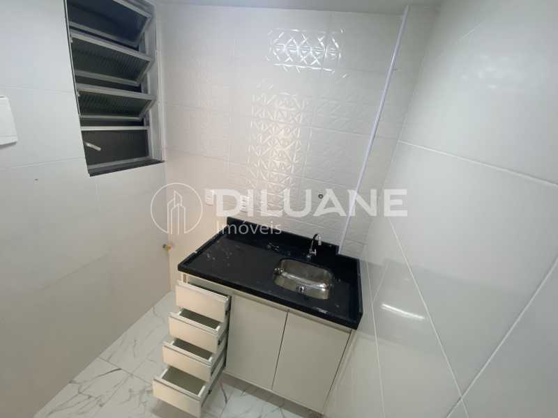 Apartamento à venda com 1 quarto, 30m² - Foto 27