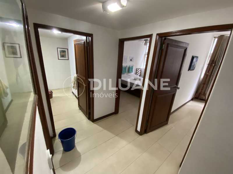 Apartamento à venda com 3 quartos, 157m² - Foto 14