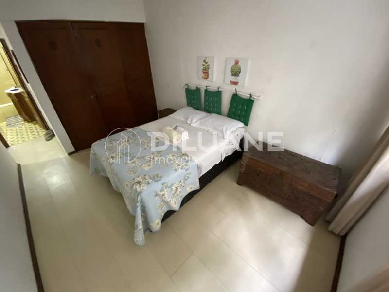 Apartamento à venda com 3 quartos, 157m² - Foto 22