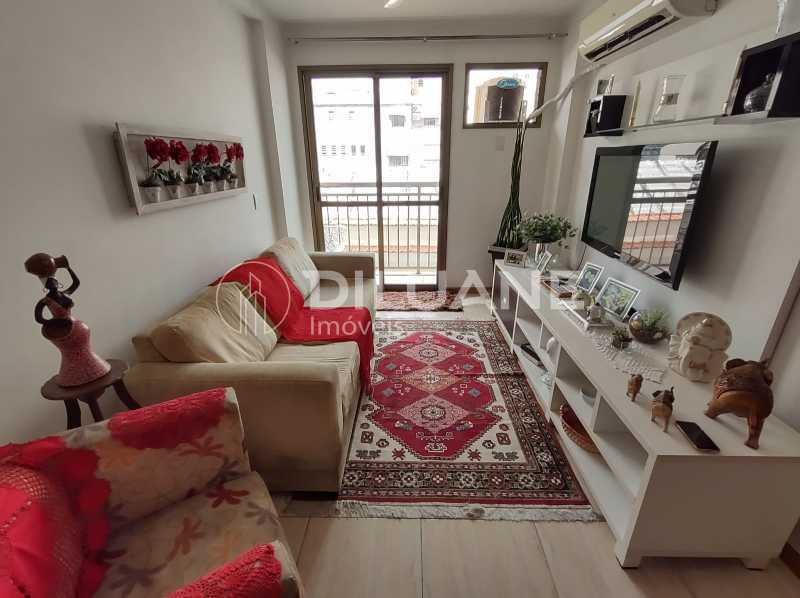 Apartamento à venda com 2 quartos, 60m² - Foto 1