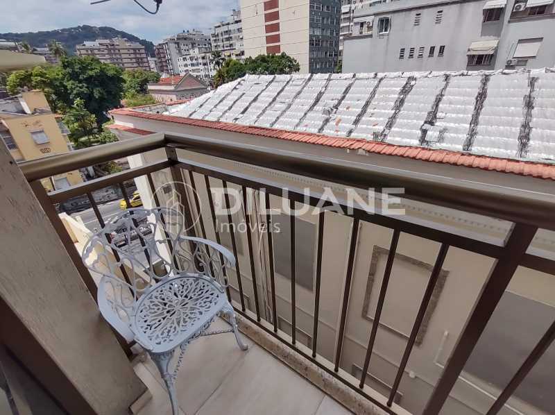 Apartamento à venda com 2 quartos, 60m² - Foto 12