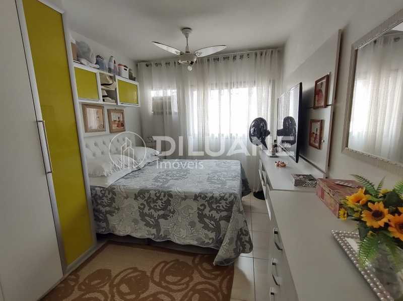 Apartamento à venda com 2 quartos, 60m² - Foto 24