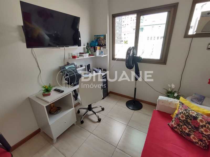 Apartamento à venda com 2 quartos, 60m² - Foto 28