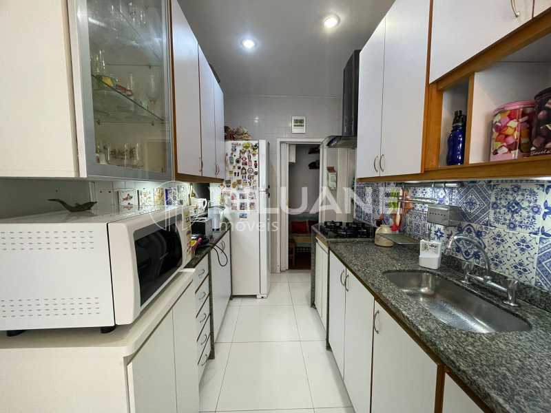 Apartamento à venda com 2 quartos, 70m² - Foto 19