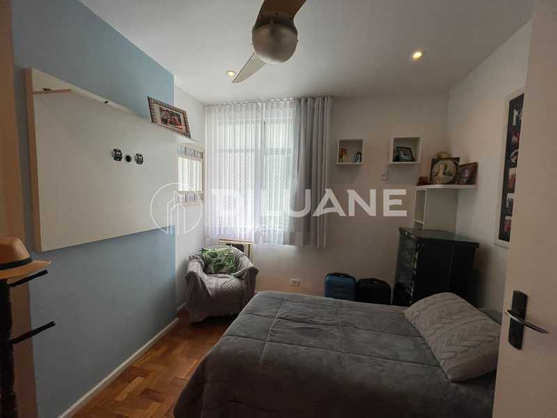 Apartamento à venda com 2 quartos, 70m² - Foto 15