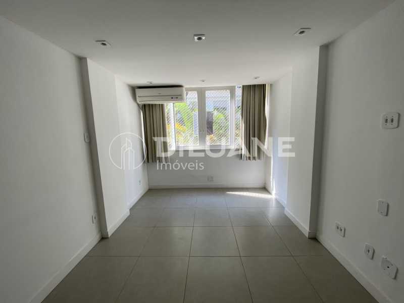 Apartamento à venda com 2 quartos, 97m² - Foto 3