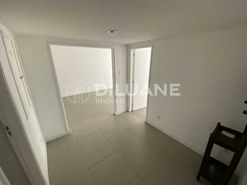 Apartamento à venda com 2 quartos, 97m² - Foto 9