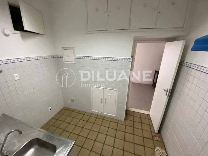 Apartamento à venda com 2 quartos, 97m² - Foto 16