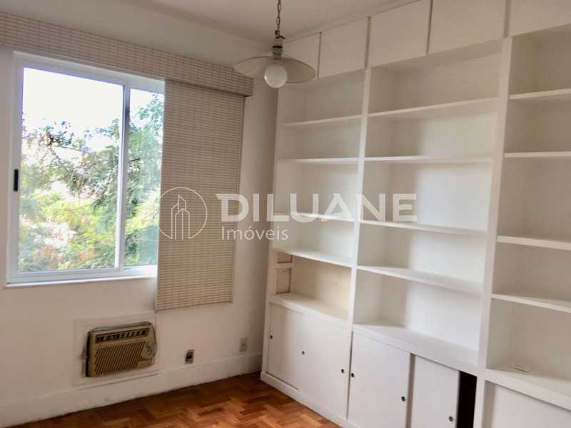 Apartamento à venda com 2 quartos, 76m² - Foto 12