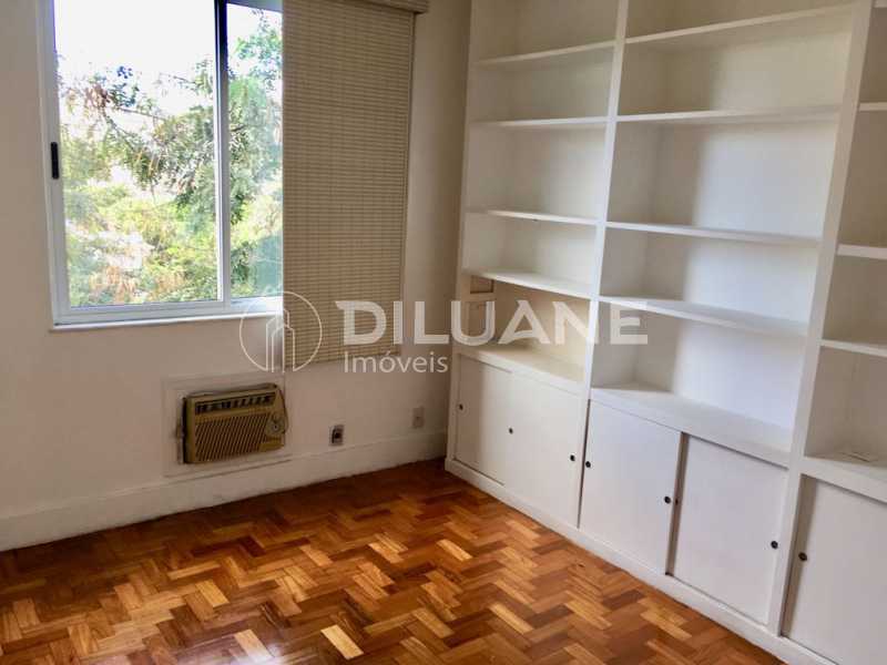 Apartamento à venda com 2 quartos, 76m² - Foto 15