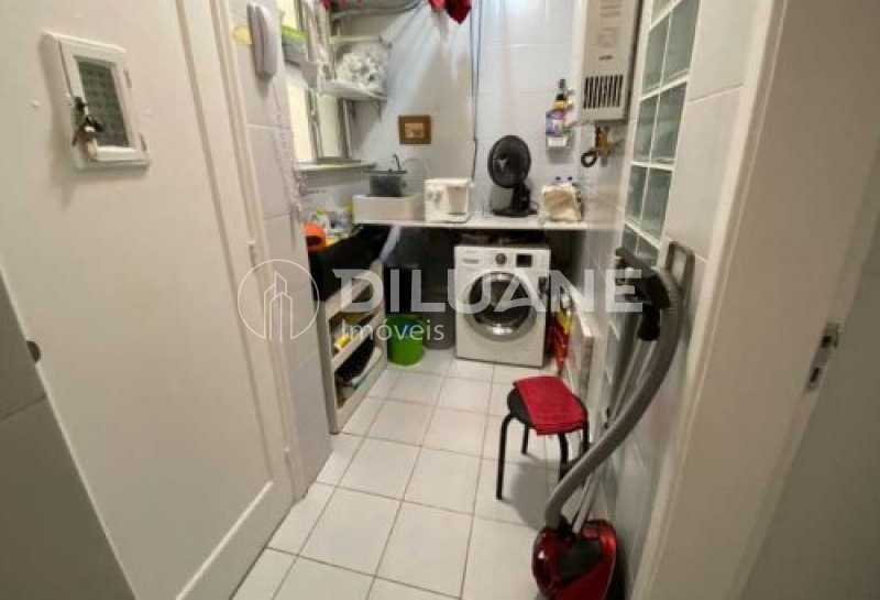 Apartamento à venda com 2 quartos, 100m² - Foto 12