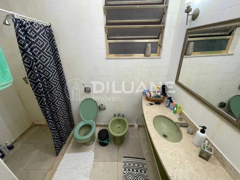 Apartamento à venda com 4 quartos, 239m² - Foto 11