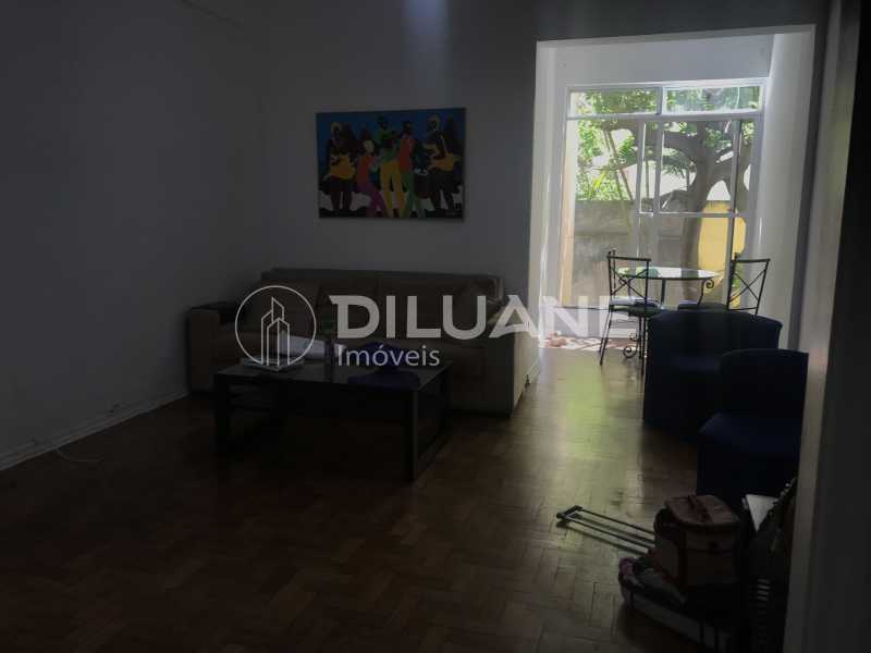 Apartamento à venda com 2 quartos, 90m² - Foto 3