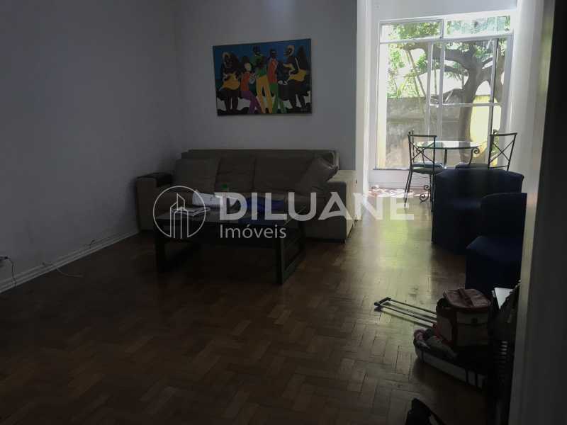 Apartamento à venda com 2 quartos, 90m² - Foto 1