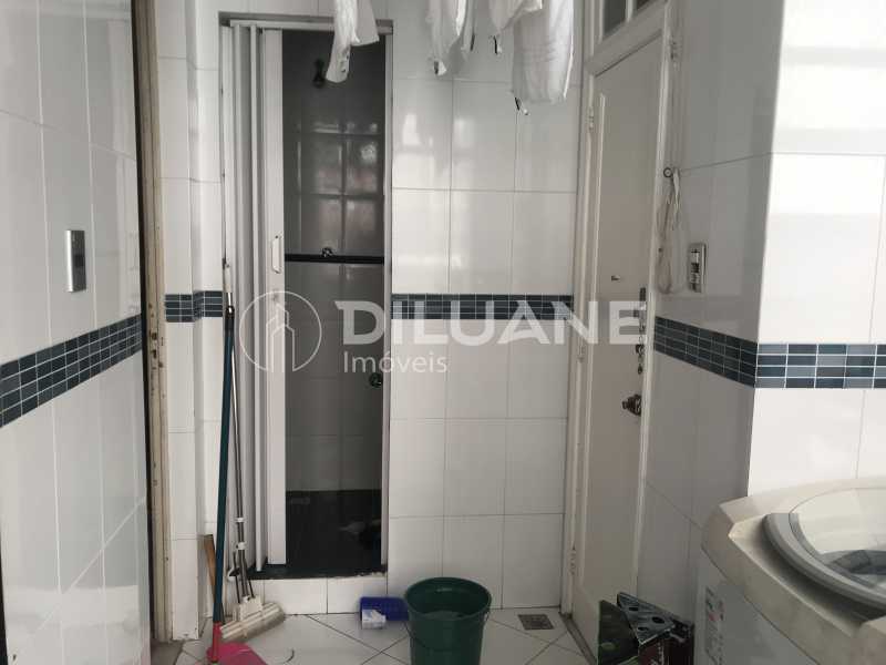 Apartamento à venda com 2 quartos, 90m² - Foto 11