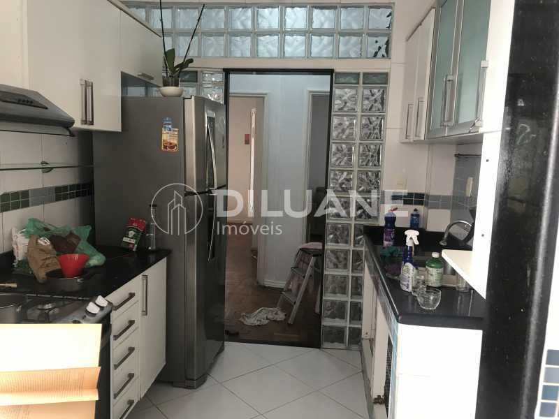 Apartamento à venda com 2 quartos, 90m² - Foto 12