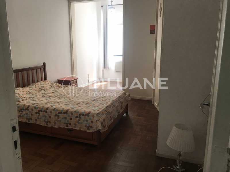 Apartamento à venda com 2 quartos, 90m² - Foto 18