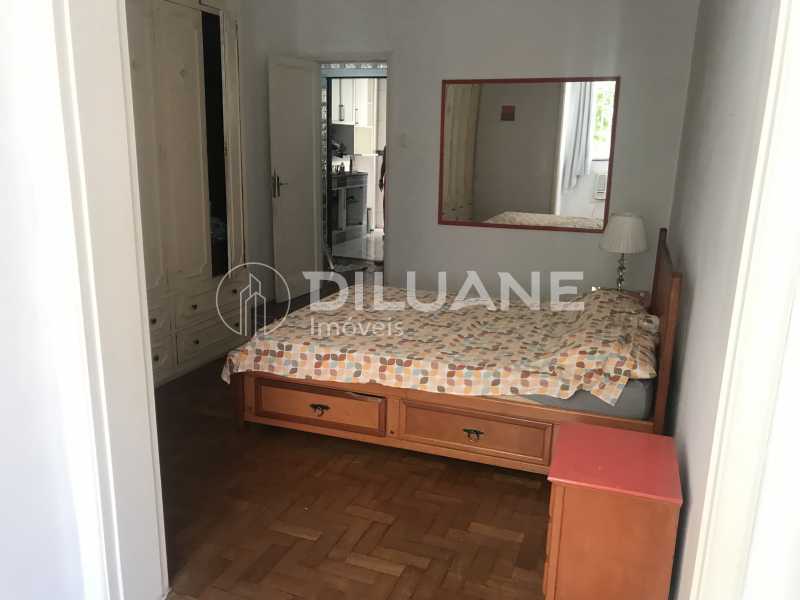 Apartamento à venda com 2 quartos, 90m² - Foto 30