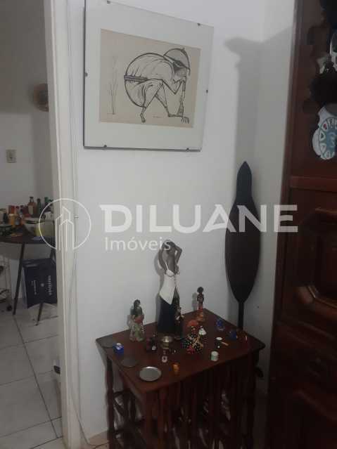 Apartamento à venda com 2 quartos, 76m² - Foto 3