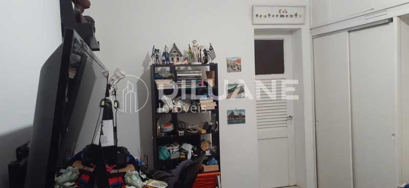 Apartamento à venda com 2 quartos, 76m² - Foto 11