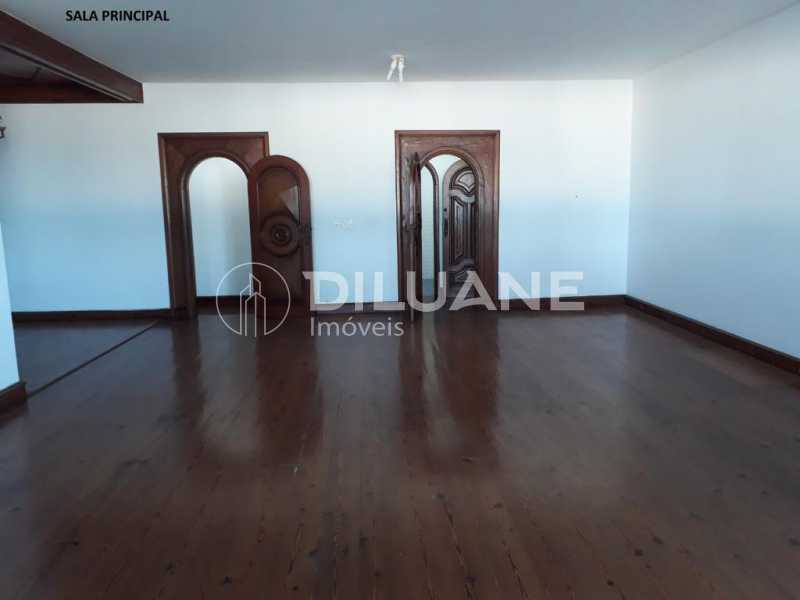 Apartamento à venda com 4 quartos, 231m² - Foto 5