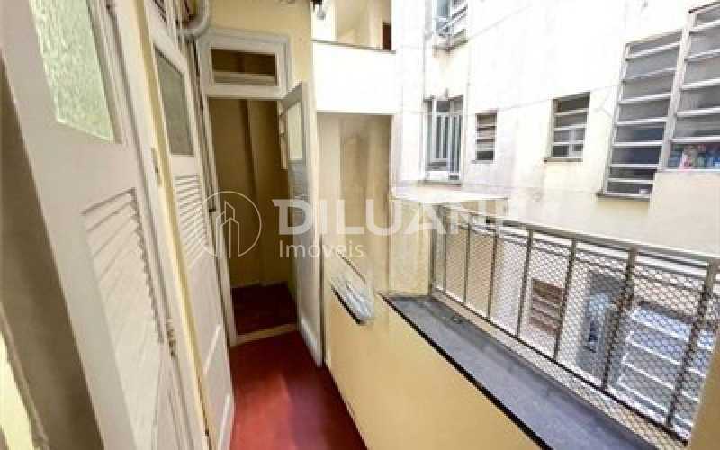 Apartamento à venda com 2 quartos, 60m² - Foto 20