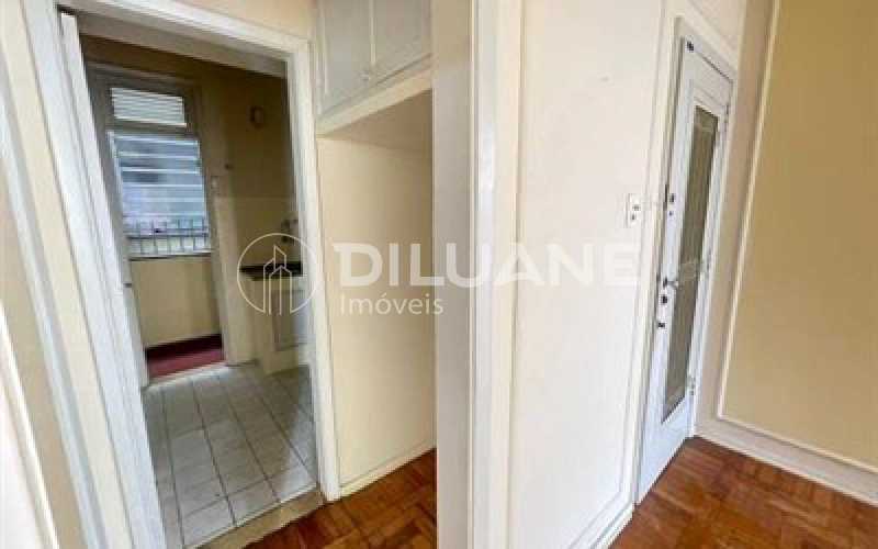 Apartamento à venda com 2 quartos, 60m² - Foto 19