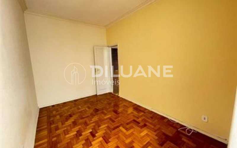 Apartamento à venda com 2 quartos, 60m² - Foto 3