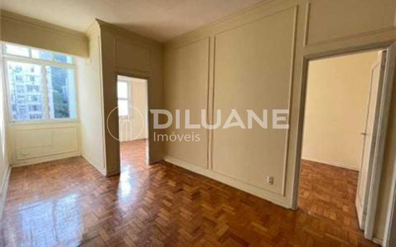 Apartamento à venda com 2 quartos, 60m² - Foto 1