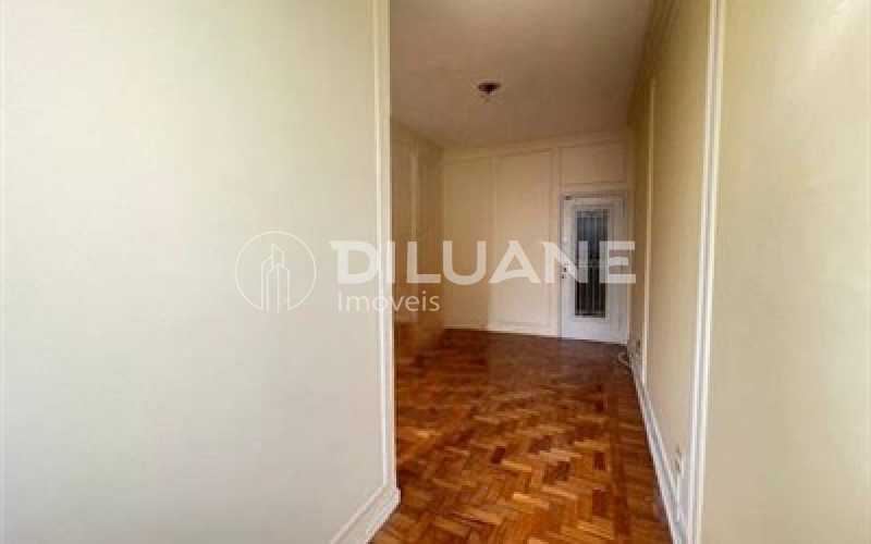 Apartamento à venda com 2 quartos, 60m² - Foto 13