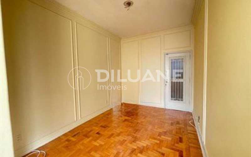 Apartamento à venda com 2 quartos, 60m² - Foto 4