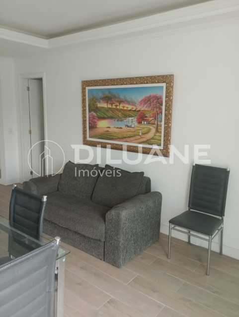 Cobertura à venda com 4 quartos, 200m² - Foto 17