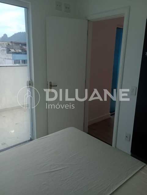 Cobertura à venda com 4 quartos, 200m² - Foto 24