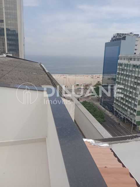 Cobertura à venda com 4 quartos, 200m² - Foto 1