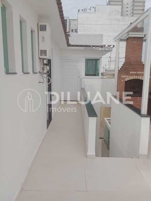 Cobertura à venda com 4 quartos, 200m² - Foto 6