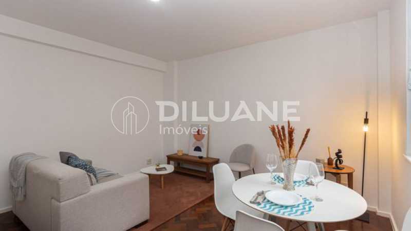 Apartamento à venda com 2 quartos, 78m² - Foto 2