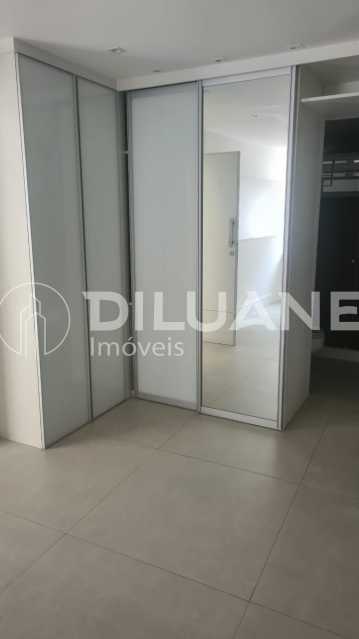 Apartamento à venda com 1 quarto, 67m² - Foto 4