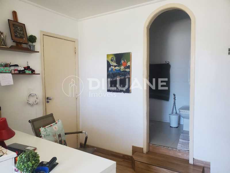 Apartamento à venda com 2 quartos, 130m² - Foto 11