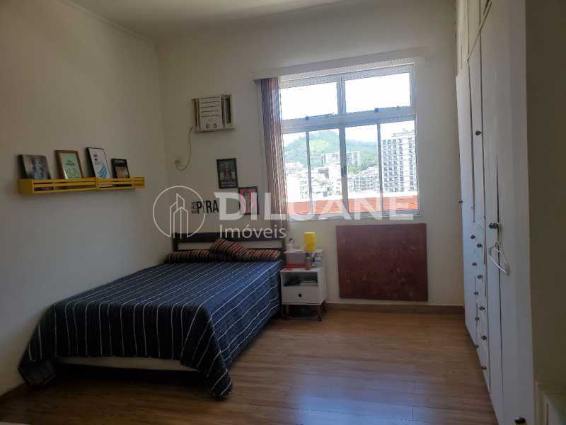 Apartamento à venda com 2 quartos, 130m² - Foto 13