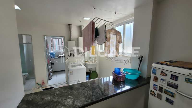 Apartamento à venda com 3 quartos, 240m² - Foto 32