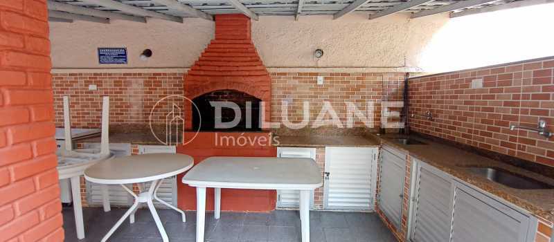 Apartamento à venda com 2 quartos, 80m² - Foto 26