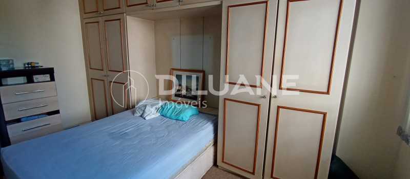 Apartamento à venda com 2 quartos, 80m² - Foto 8