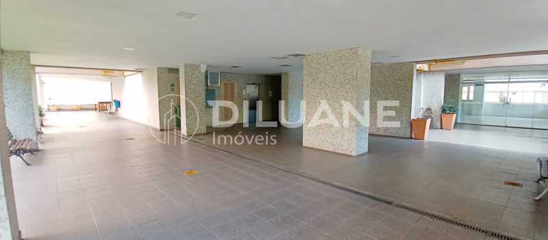 Apartamento à venda com 2 quartos, 80m² - Foto 34