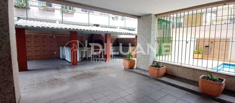 Apartamento à venda com 2 quartos, 80m² - Foto 28