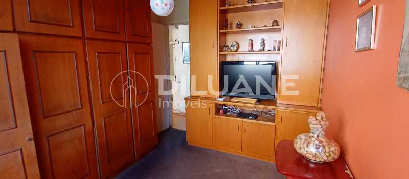 Apartamento à venda com 2 quartos, 80m² - Foto 12