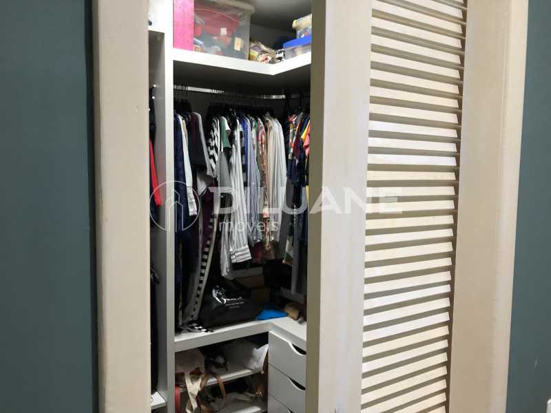 Apartamento à venda com 2 quartos, 136m² - Foto 22