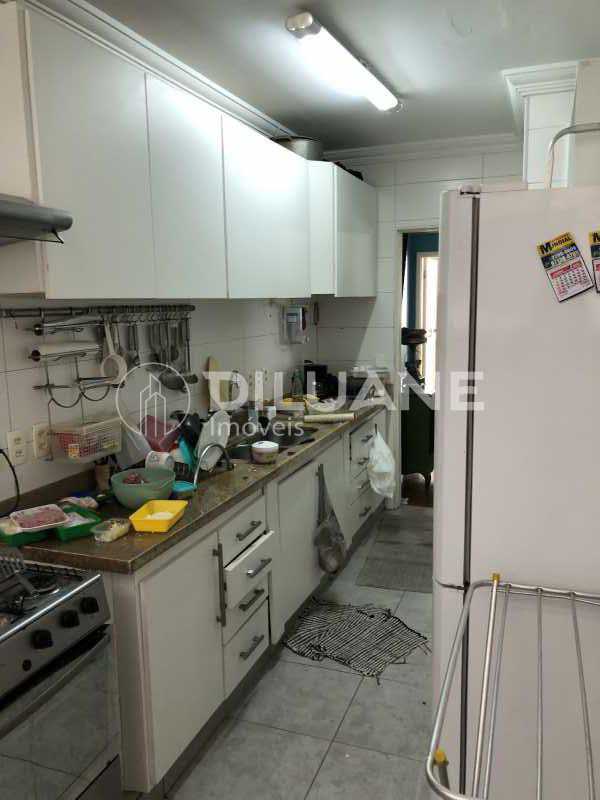 Apartamento à venda com 2 quartos, 136m² - Foto 27