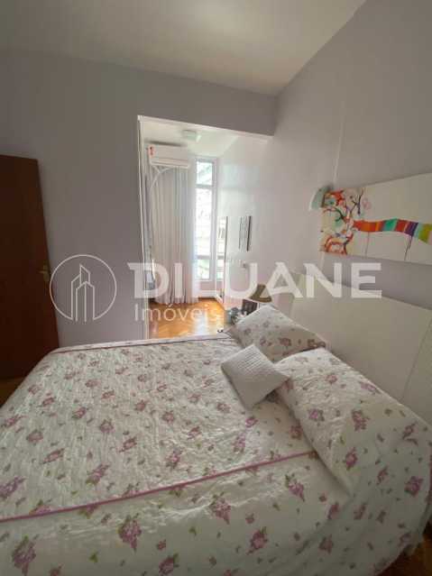 Apartamento à venda com 2 quartos, 86m² - Foto 21