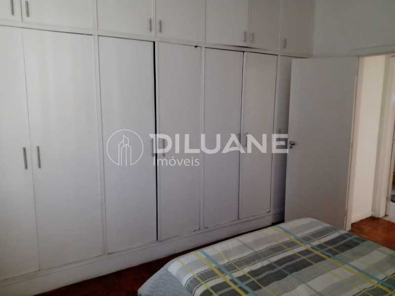 Apartamento à venda com 2 quartos, 75m² - Foto 13